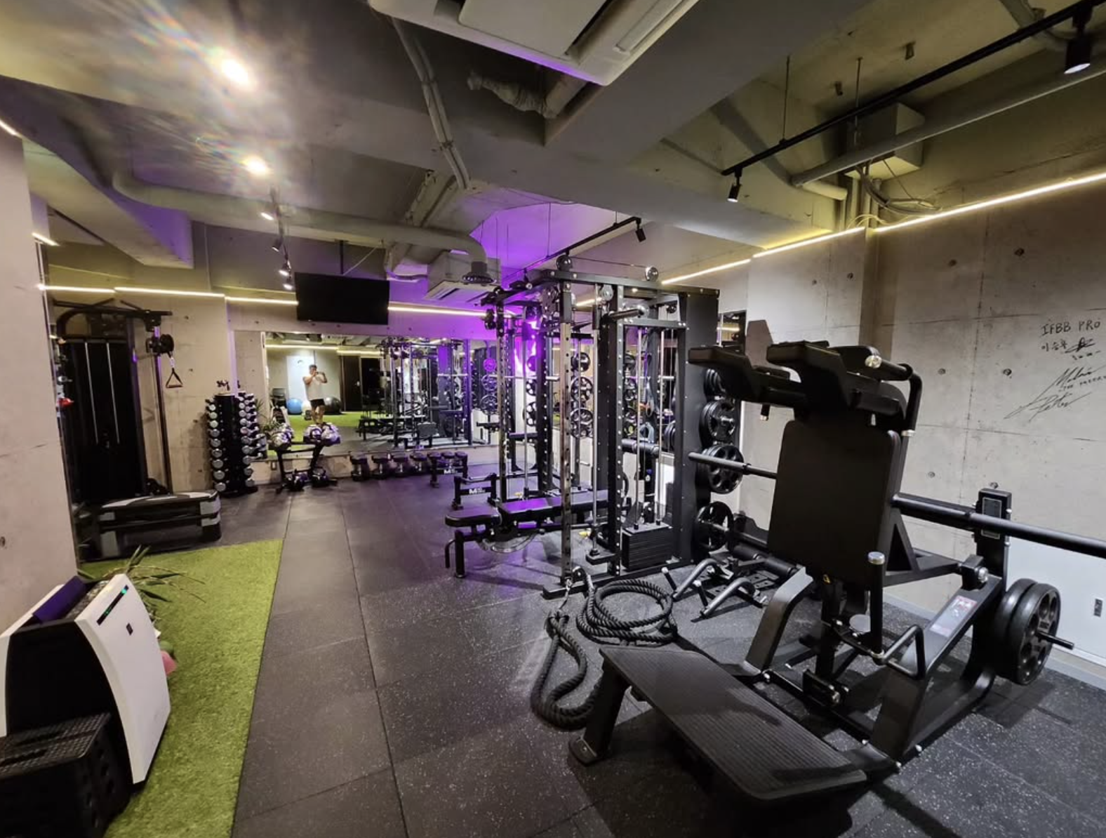 GYM WORLD へようこそ!